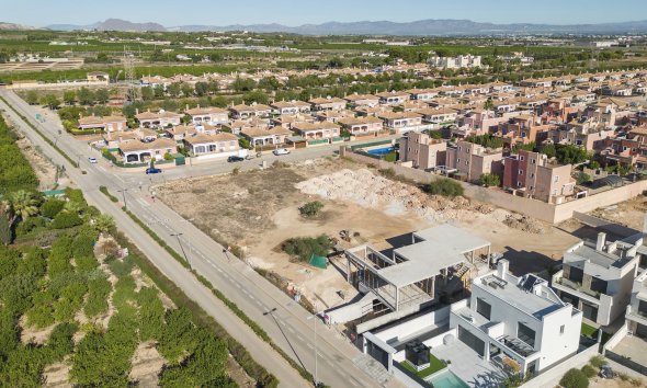 Obra nueva - Villa -
Benijofar