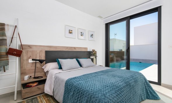 Obra nueva - Villa -
Benijofar
