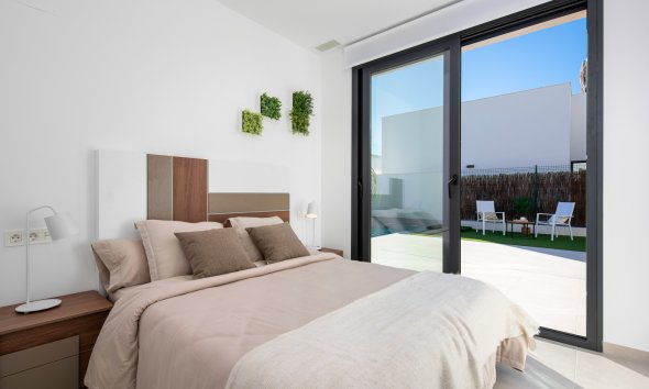 Obra nueva - Villa -
Benijofar