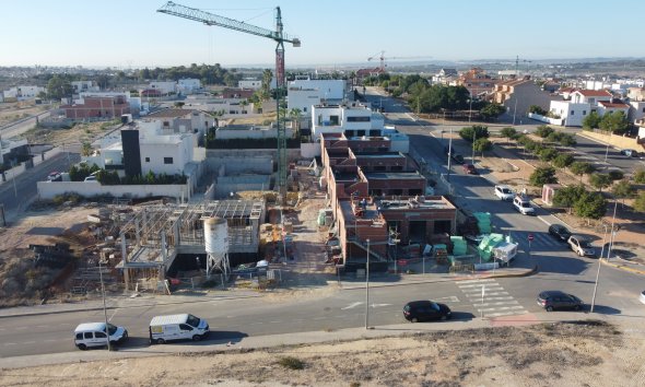 Obra nueva - Villa -
Benijofar