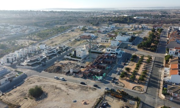 Obra nueva - Villa -
Benijofar