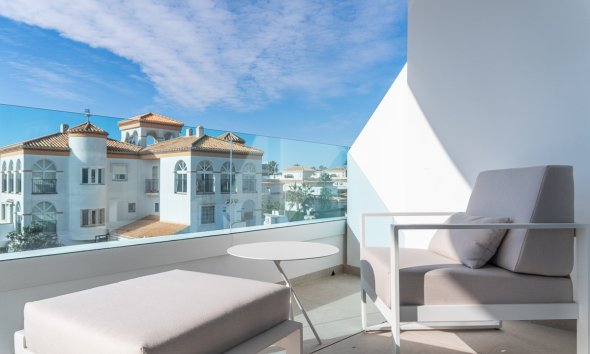 Obra nueva - Apartamento -
Playa Flamenca