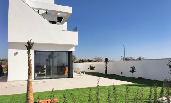 Obra nueva - Villa -
Pilar de la Horadada