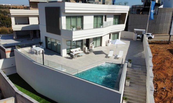 Obra nueva - Villa -
Orihuela Costa