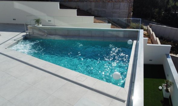 Obra nueva - Villa -
Orihuela Costa