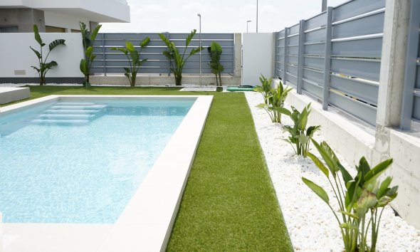 Obra nueva - Villa -
Entrenaranjos