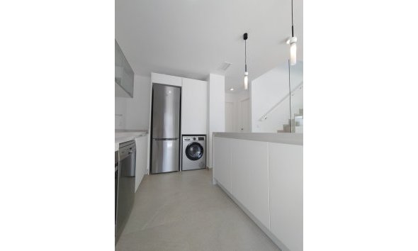 Obra nueva - Villa -
Entrenaranjos