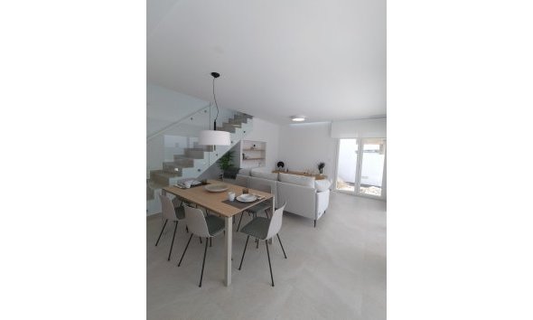 Obra nueva - Villa -
Entrenaranjos