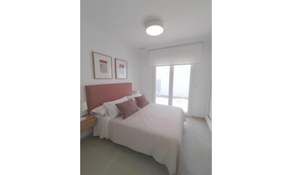 Obra nueva - Villa -
Entrenaranjos