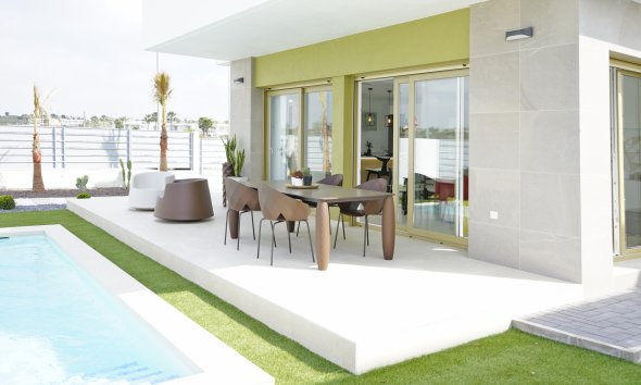 Obra nueva - Villa -
Entrenaranjos