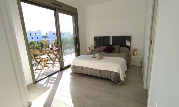 Obra nueva - Villa -
Orihuela Costa