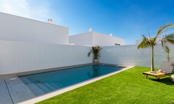 Obra nueva - Villa -
Islas Menores