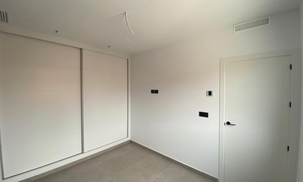 Obra nueva - Villa -
Los Alcázares