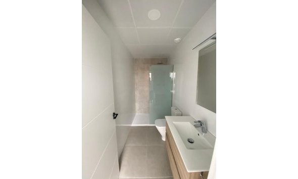 Obra nueva - Villa -
Los Alcázares