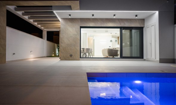 Obra nueva - Villa -
San Miguel de Salinas