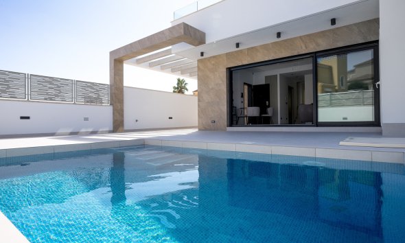 Obra nueva - Villa -
San Miguel de Salinas