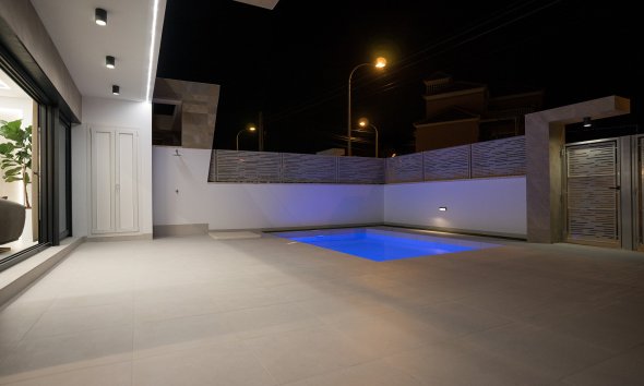 Obra nueva - Villa -
San Miguel de Salinas