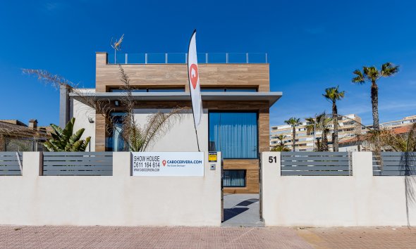 Obra nueva - Villa -
La Mata
