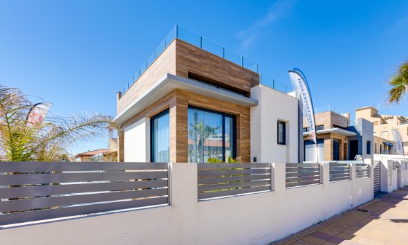 Obra nueva - Villa -
La Mata