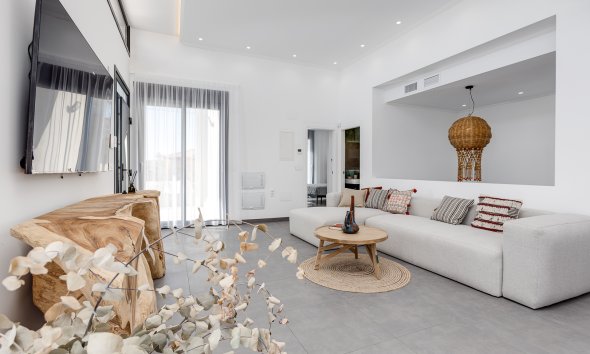 Obra nueva - Villa -
La Mata