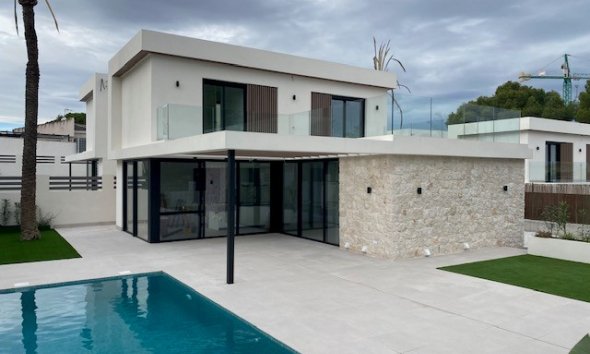 Obra nueva - Villa -
Orihuela Costa