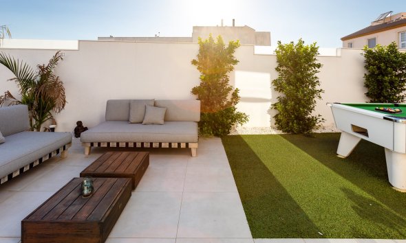 Obra nueva - Villa -
Pilar de la Horadada