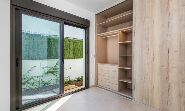 Obra nueva - Villa -
Los Alcázares