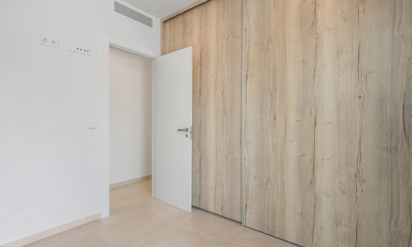 Obra nueva - Villa -
Los Alcázares