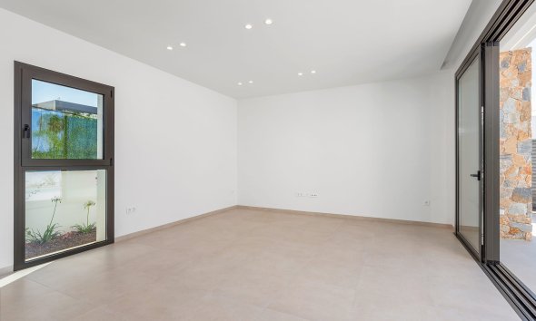 Obra nueva - Villa -
Los Alcázares