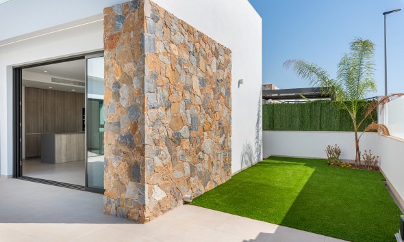 Obra nueva - Villa -
Los Alcázares