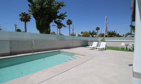 Obra nueva - Villa -
Pilar de la Horadada
