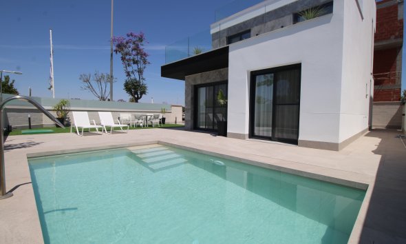 Obra nueva - Villa -
Pilar de la Horadada