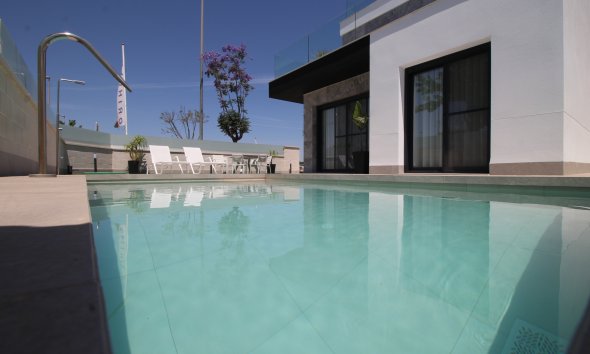 Obra nueva - Villa -
Pilar de la Horadada