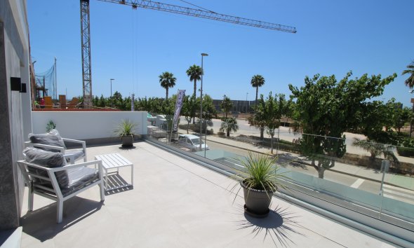 Obra nueva - Villa -
Pilar de la Horadada