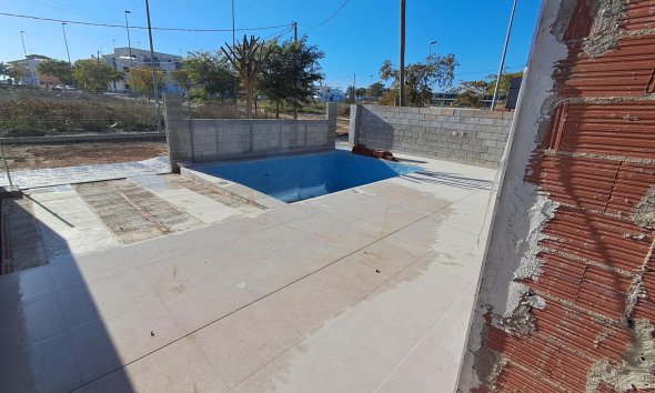 Nybyggeri - Villa -
Pilar de la Horadada