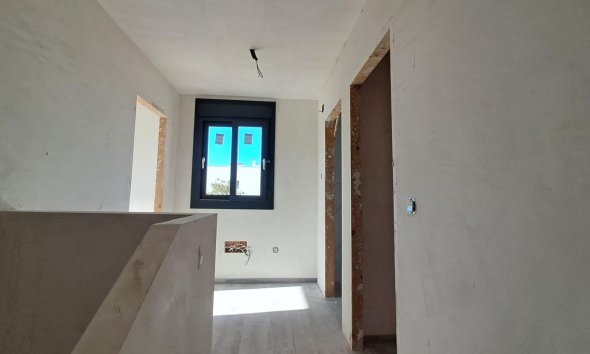 Nybyggeri - Villa -
Pilar de la Horadada