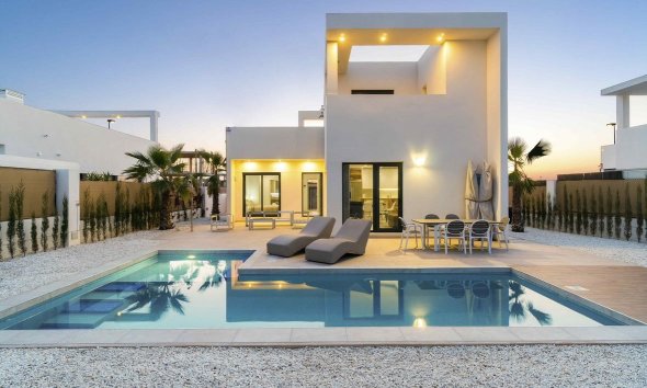 Obra nueva - Villa -
Benijofar