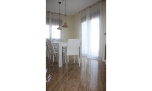 Obra nueva - Villa -
Torrevieja