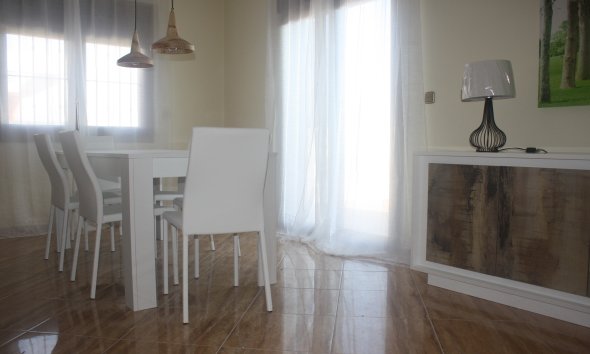 Obra nueva - Villa -
Torrevieja