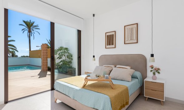 Obra nueva - Villa -
Los Alcázares