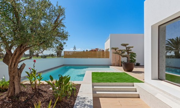 Obra nueva - Villa -
Los Alcázares