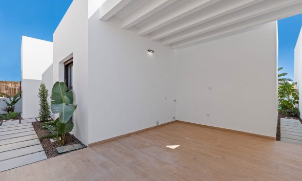 Obra nueva - Villa -
Los Alcázares