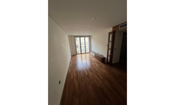 Obra nueva - Apartamento -
Elche