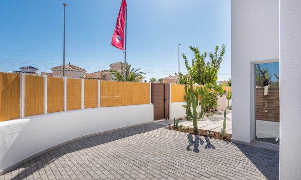 Obra nueva - Villa -
Los Alcázares