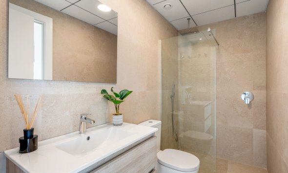 Obra nueva - Villa -
Los Alcázares