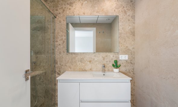 Obra nueva - Villa -
Los Alcázares