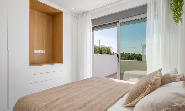 Obra nueva - Villa -
Los Alcázares