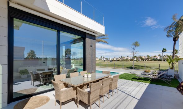 Obra nueva - Villa -
Pilar de la Horadada