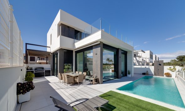 Obra nueva - Villa -
Pilar de la Horadada