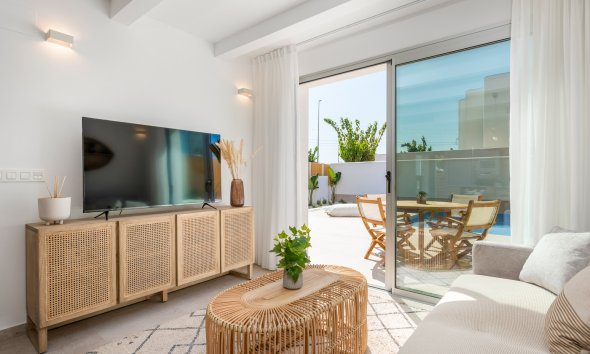 Obra nueva - Villa -
Los Alcázares